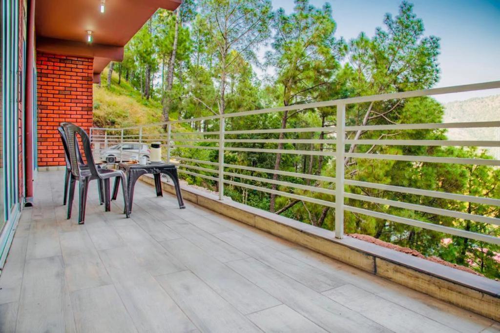 Hillcrest Heights Kasauli Exterior foto